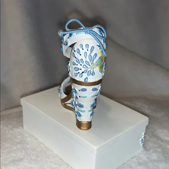 Elvis ShoeCollectible“Lucky Lady”Inspired Peacocks - Picture 5 of 9